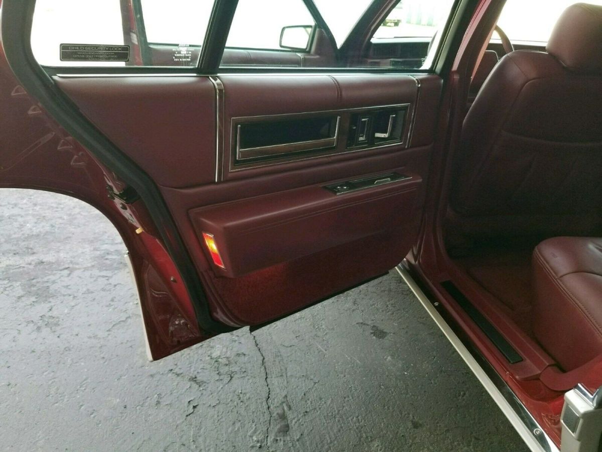 1993 Cadillac DeVille - photo 12