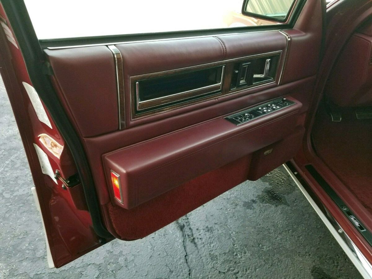 1993 Cadillac DeVille - photo 7