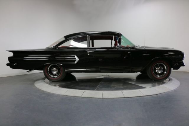 NEW 350 - TH400 - Laser straight body/paint - New interior - Fully restored! 1960 Chevrolet Biscayne