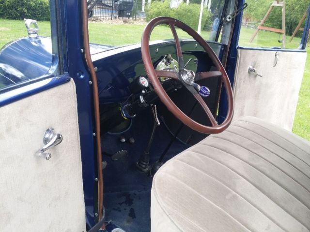 1928 Ford Model A Sport coupe - photo 6