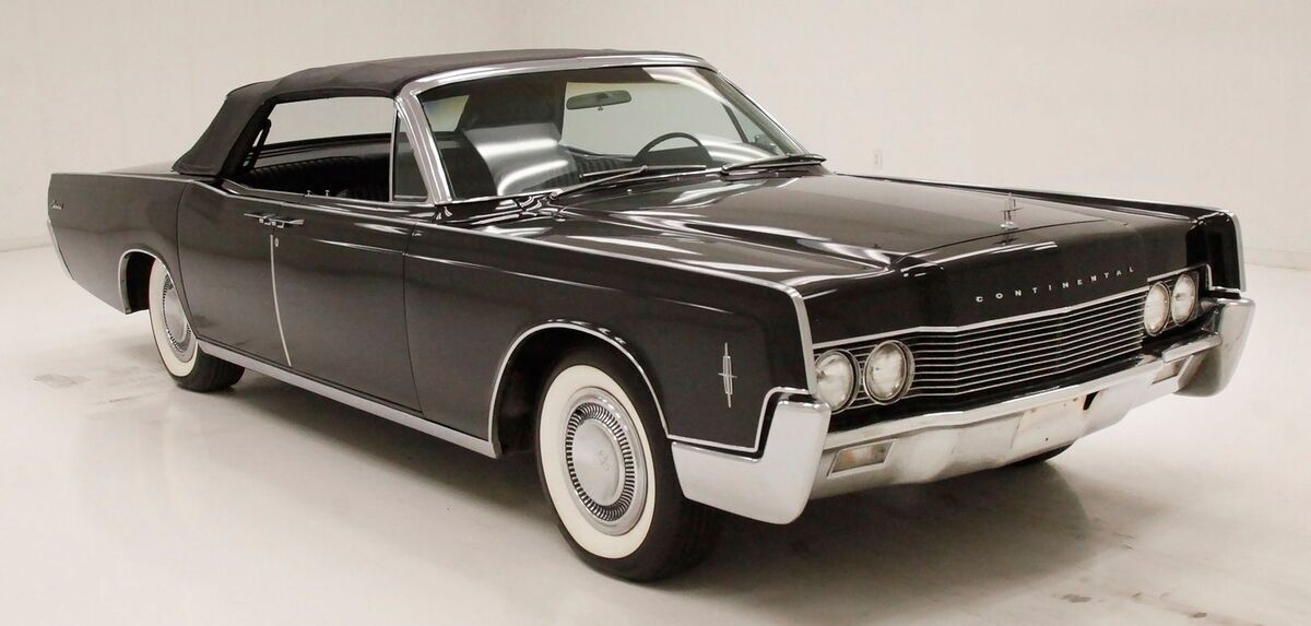 1966 Lincoln Continental Convertible - photo 10