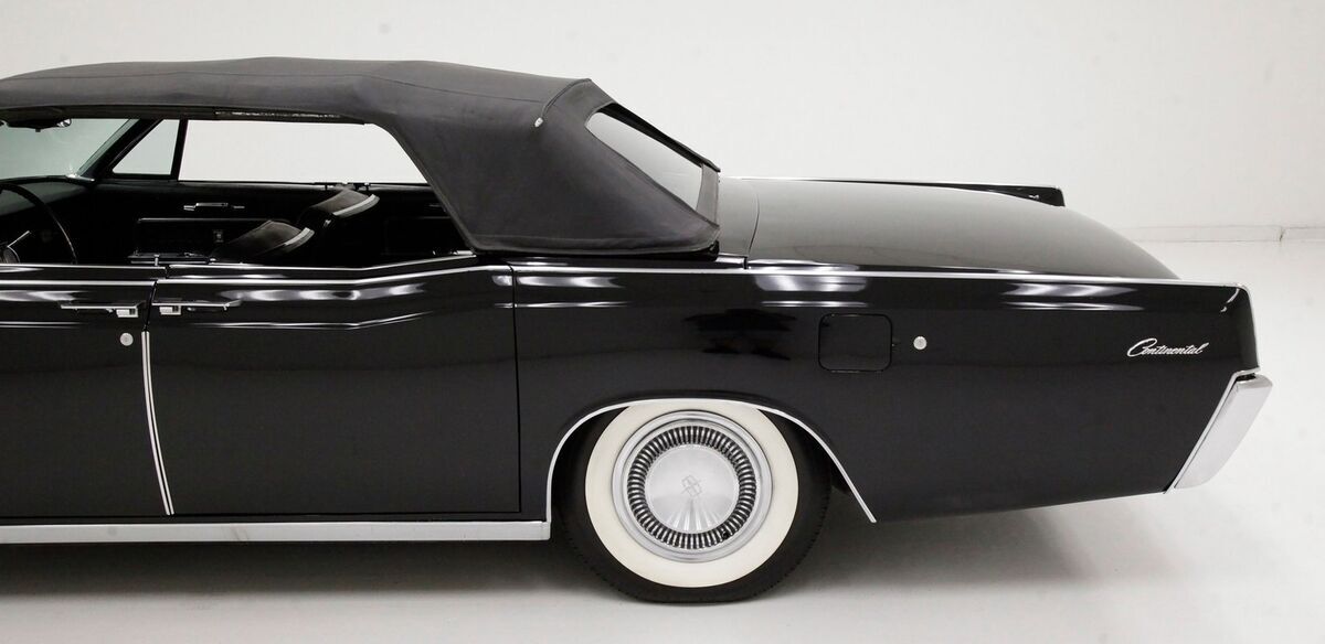 1966 Lincoln Continental Convertible - photo 4