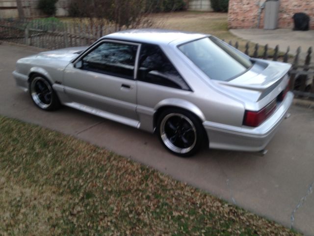 1991 Ford Mustang GT - photo 9