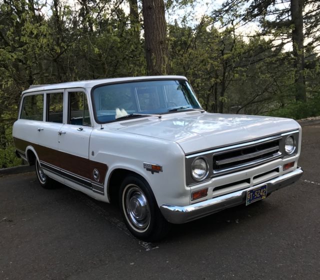 1969 International Harvester Travelall 1000 D 2WD - Tow Pkg - photo 3