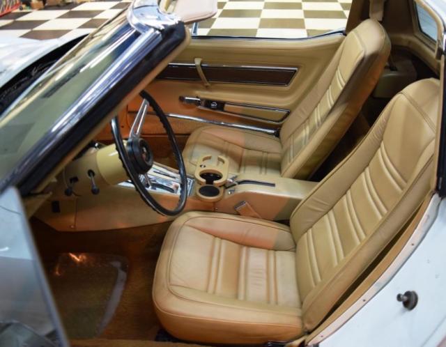 1976 Chevrolet Corvette STINGRAY - photo 3