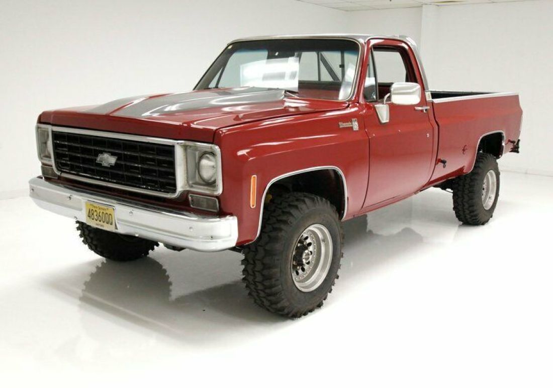 New Paint and Interior/350ci V8 TH350 Tranny/Dynamat Bedliner/4 x 4 1976 Chevrolet K-20