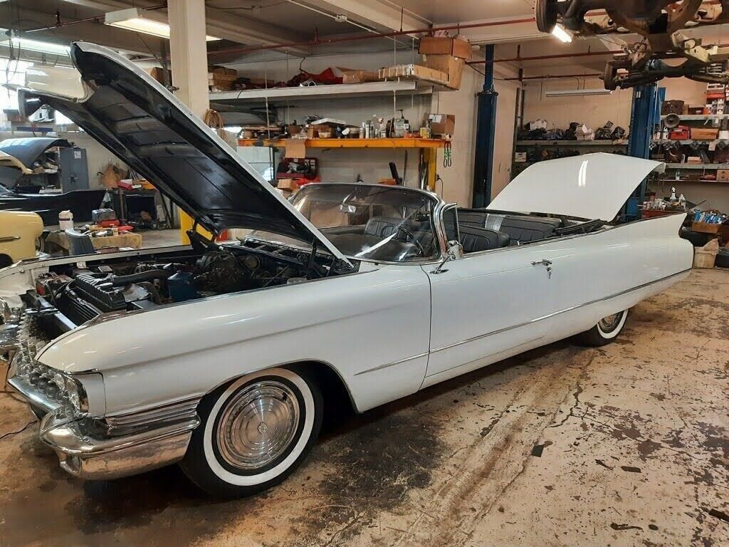 1960 Cadillac DeVille Convertible - photo 2