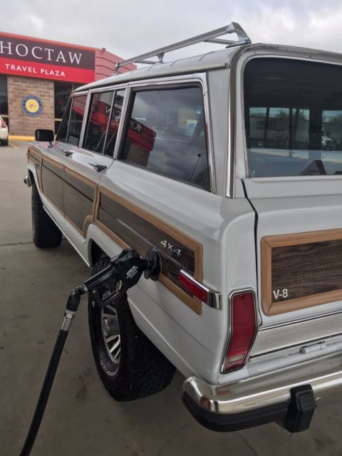 1990 Jeep Wagoneer - photo 2