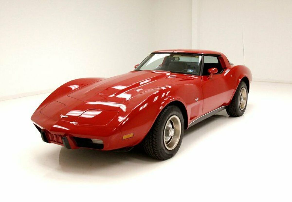New Paint/Glass T Tops/L48 350ci V8/TH350 3-Speed Auto/Leather Seats 1979 Chevrolet Corvette Coupe