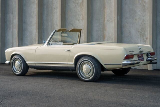 1966 Mercedes-Benz 230SL Convertible - photo 7