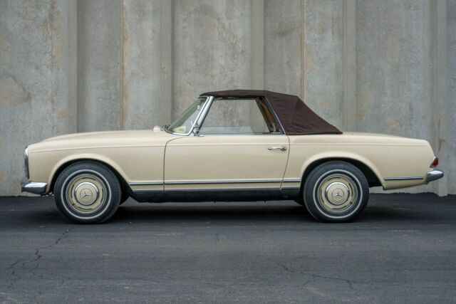1966 Mercedes-Benz 230SL Convertible - photo 8