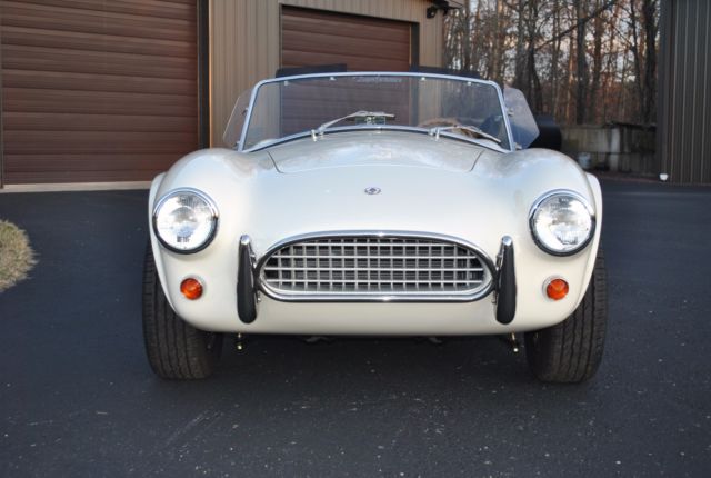 New Superformance Slab Side Cobra 1963 Shelby Superformance MKII Slab Side Cobra MKII Slab Side
