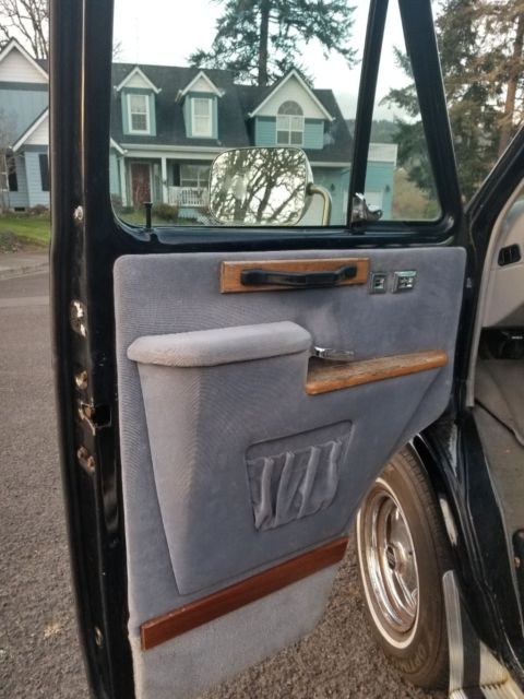 1993 Chevrolet G20 Van G20 Conversion - photo 10