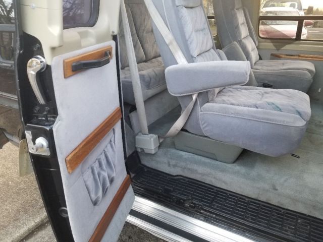 1993 Chevrolet G20 Van G20 Conversion - photo 12