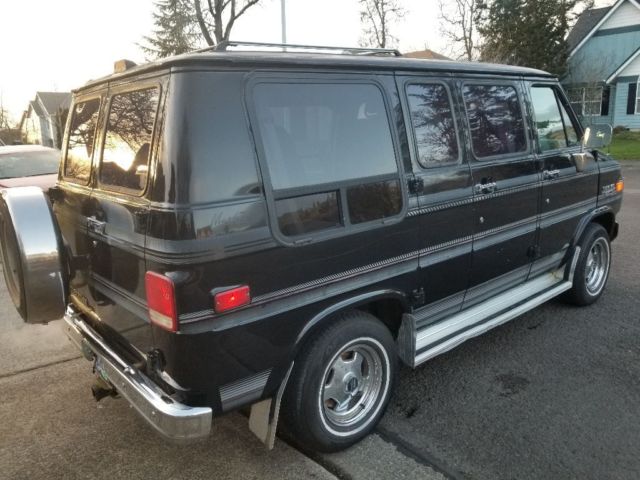 1993 Chevrolet G20 Van G20 Conversion - photo 3