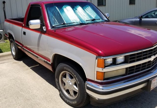New V8 - COLD AC - Tran updated- Excellent Condition 1989 Chevrolet Silverado 1500 Silverado