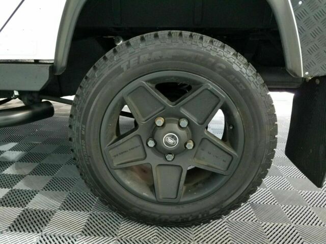 1991 Land Rover Defender Defender 110 - photo 9