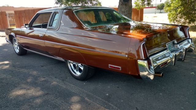 1977 Chrysler New Yorker - photo 2