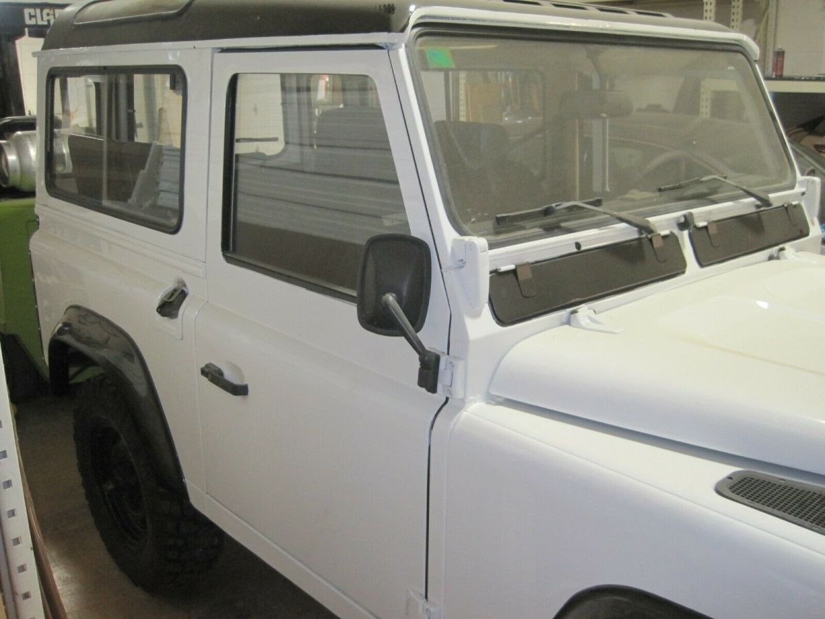 1989 Land Rover Defender DIESEL 5SPD LHD DRY 4x4 LOW MILES - photo 5
