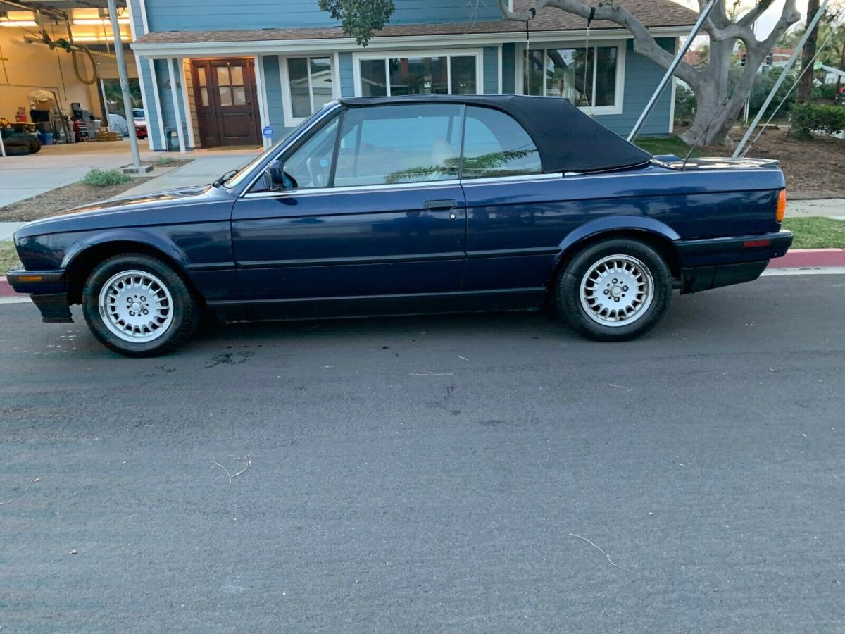 NEWLY REBUILT MOTOR BY BMW PROFESSIONAL - $8k IN RECEIPTS FROM OWNER OF 15 YEARS 1992 BMW 3-Series 325i Convertible - AUTOMATIC TRAN -