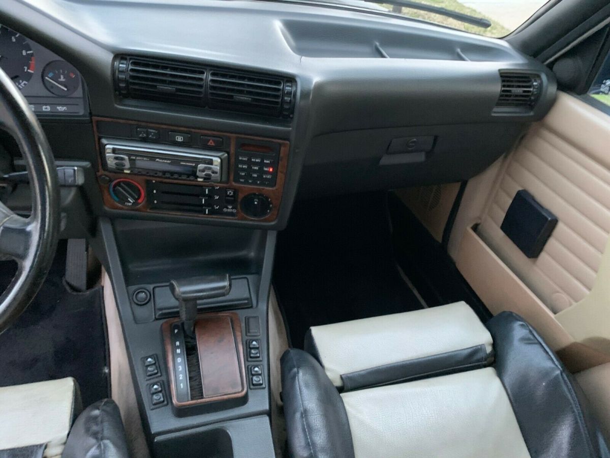 1992 BMW 3-Series 325i Convertible - AUTOMATIC TRAN - - photo 12
