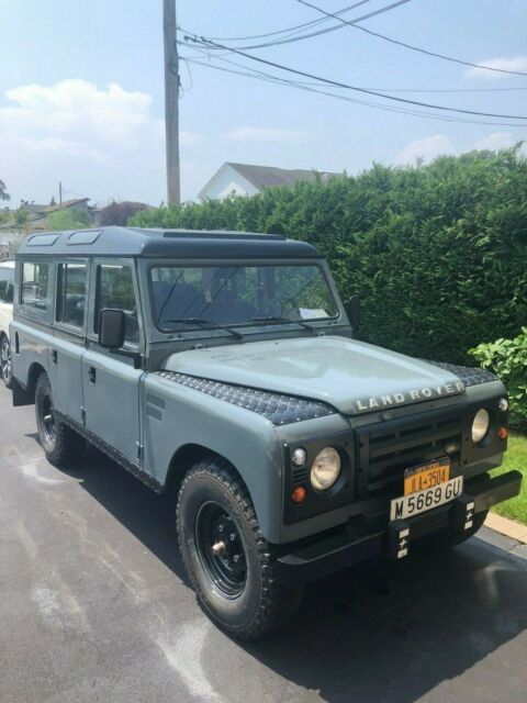 1985 Land Rover Defender 110 DIESEL 5SPD LHD DRY 4x4 LOW MILES - photo 3