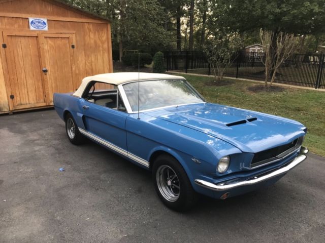 NICE 1965 Mustang Convertible V8 Car With Lots of New Parts and Paint! 1965 Ford Mustang