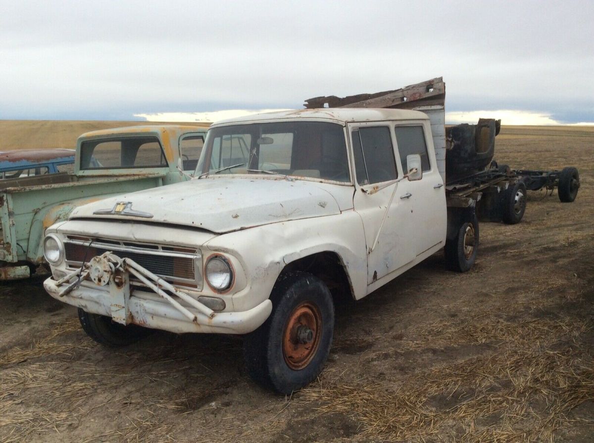 nice 1966 international travelette 1200 crew cab 1966 International Harvester 1200A