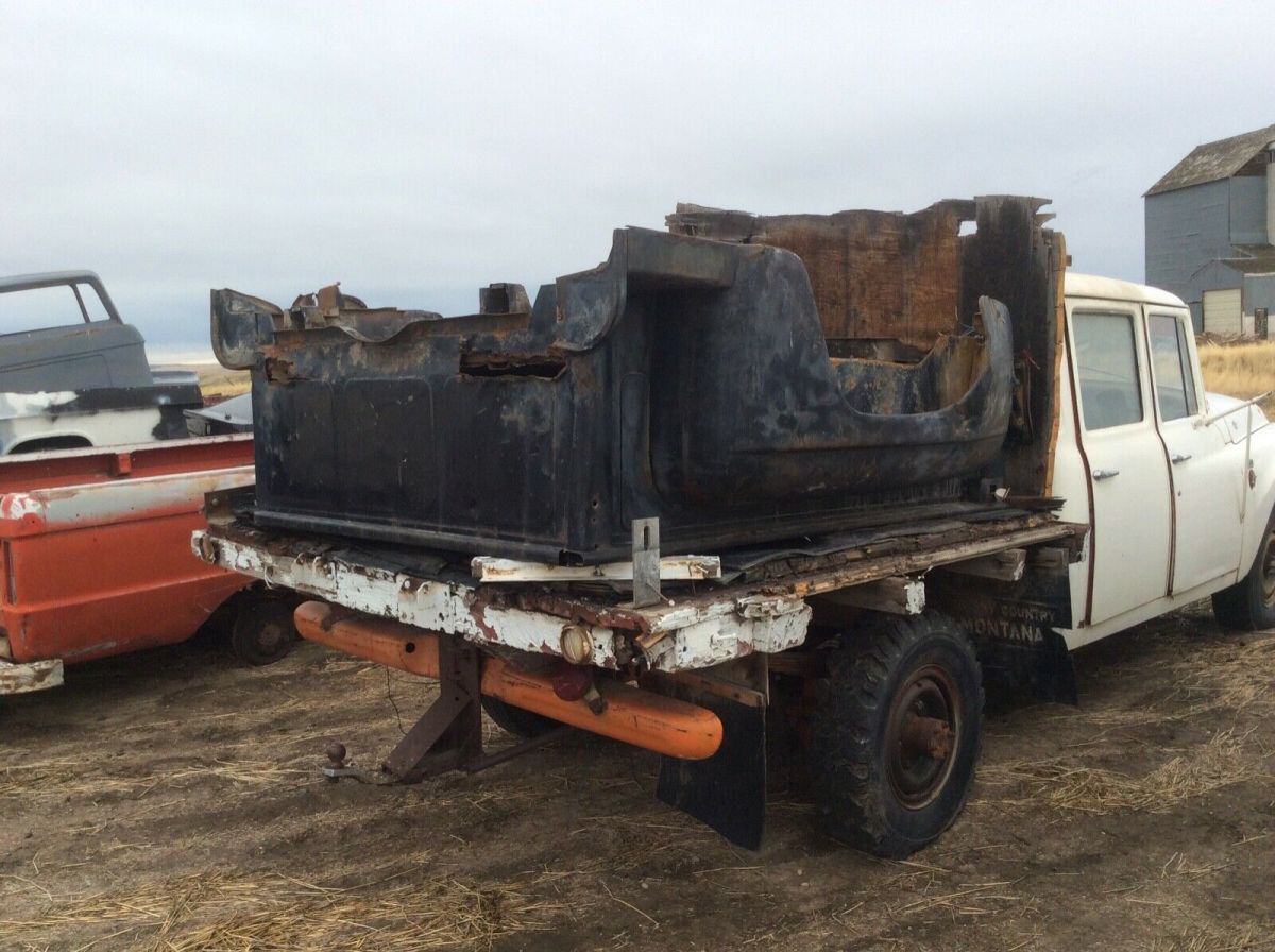 1966 International Harvester 1200A - photo 11