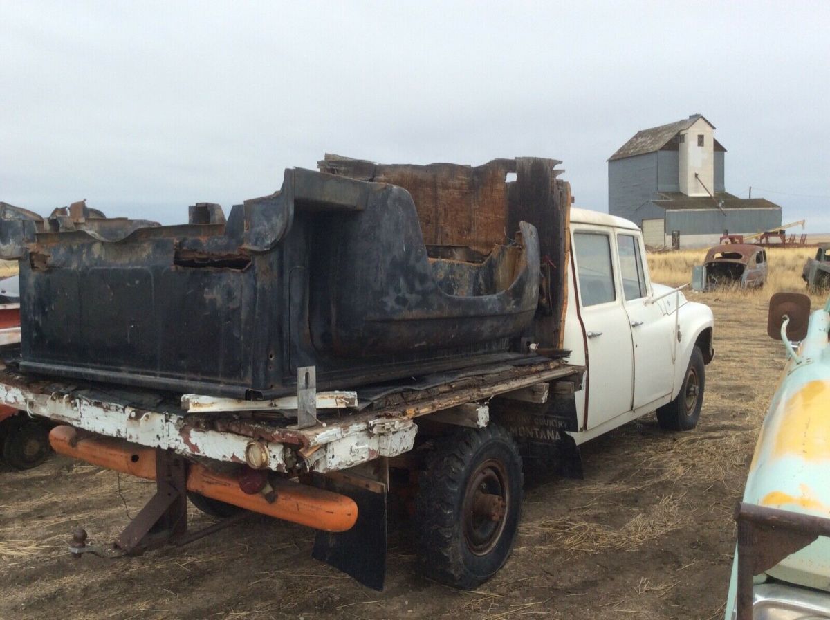 1966 International Harvester 1200A - photo 12