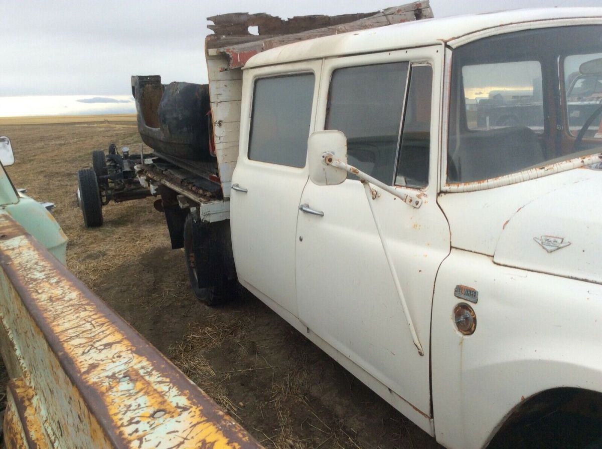 1966 International Harvester 1200A - photo 13