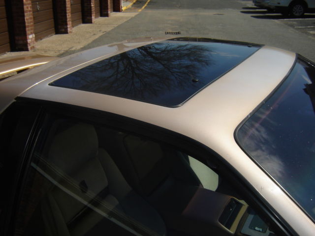 1986 Pontiac Fiero SE - photo 5