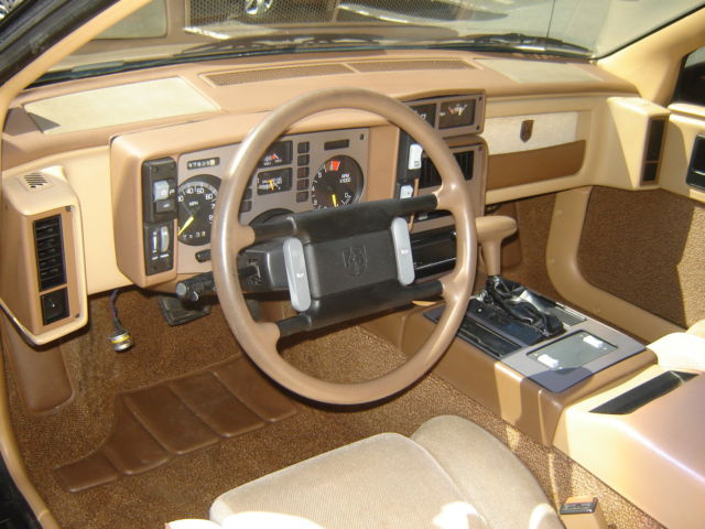 1986 Pontiac Fiero SE - photo 8