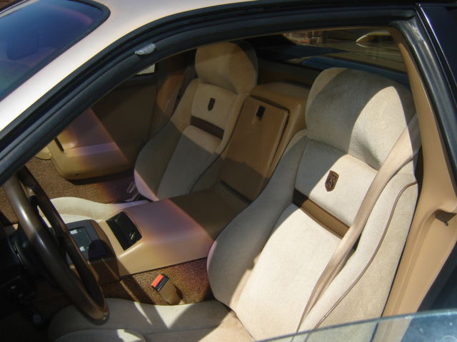 1986 Pontiac Fiero SE - photo 9