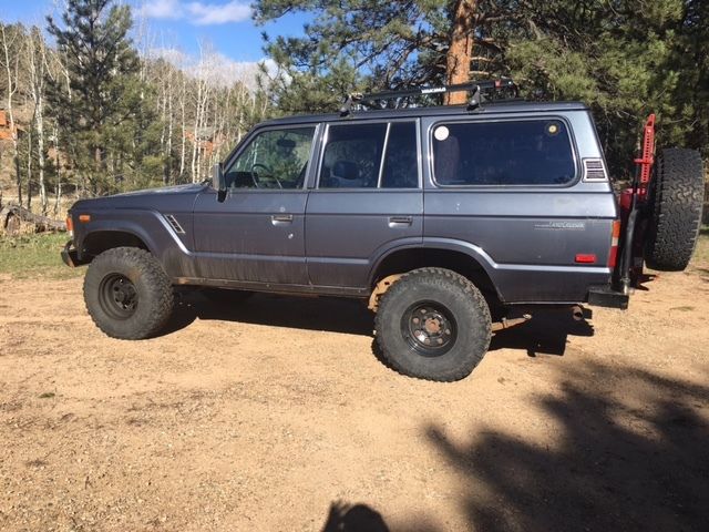 Nice 1987 Toyota Land Cruiser FJ60 Bumpers Winch Old Man Lift Emu 33" Tires 1987 Toyota Land Cruiser