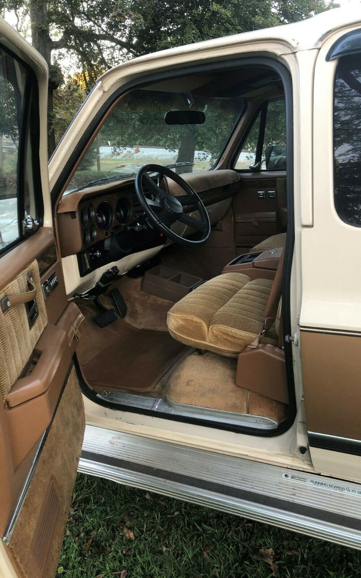 1991 Chevrolet Suburban - photo 6
