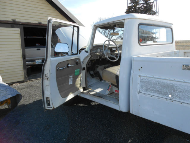 1968 International Harvester 1200 C - photo 6