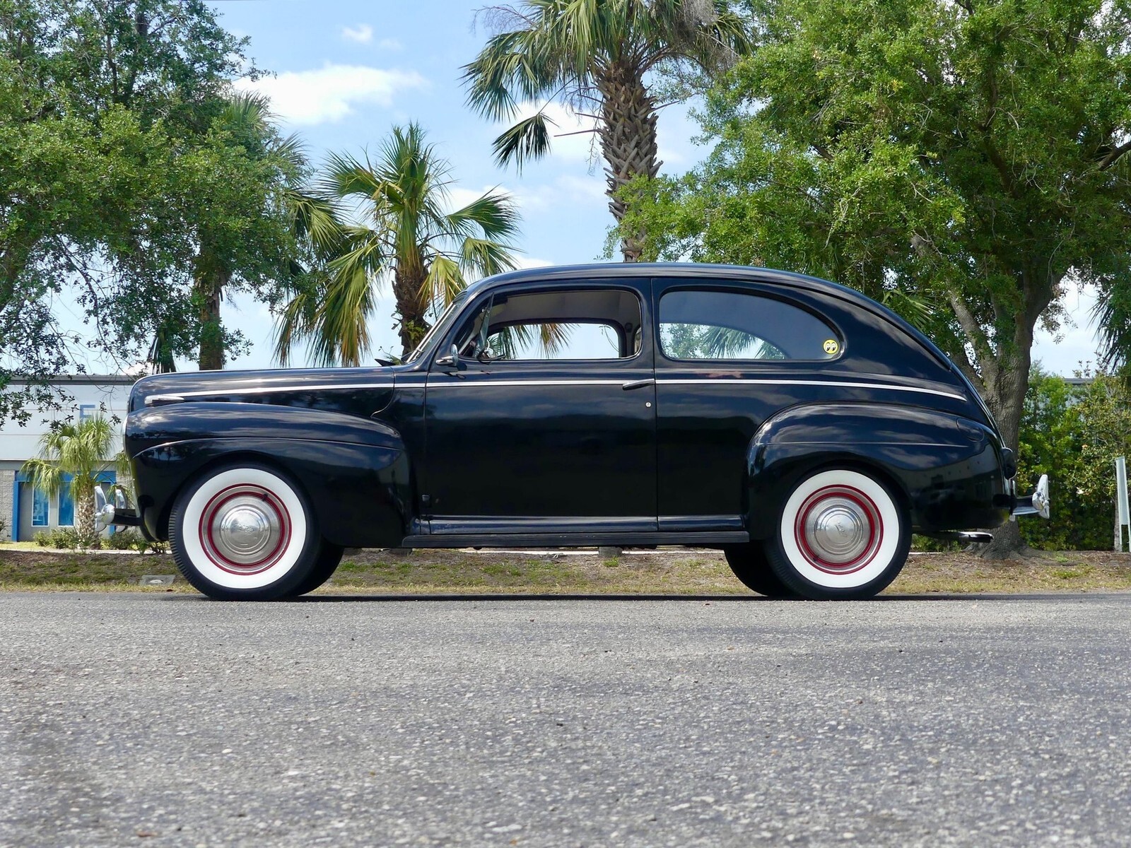 1941 Ford Tudor Deluxe - photo 13