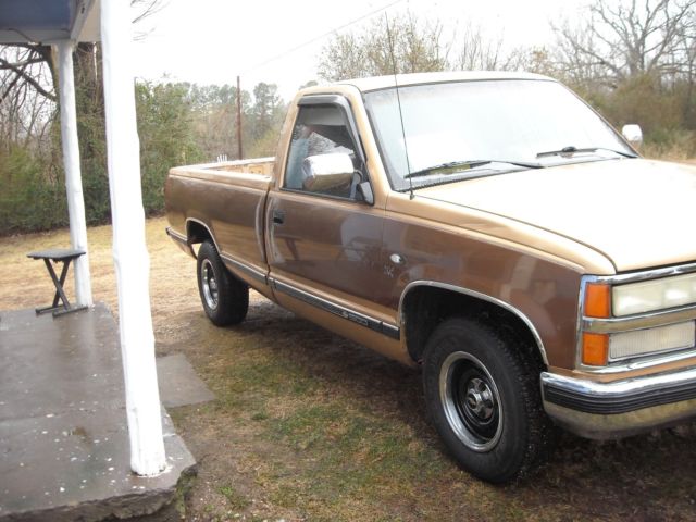 1990 Chevrolet Silverado 1500 SILVERADO - photo 2