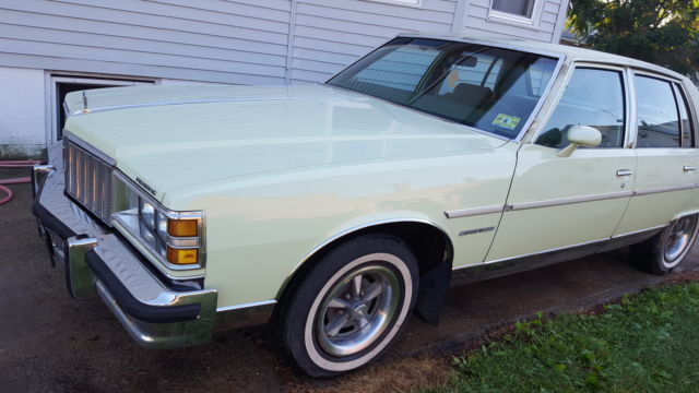 1979 Pontiac Bonneville Bonneville - photo 10