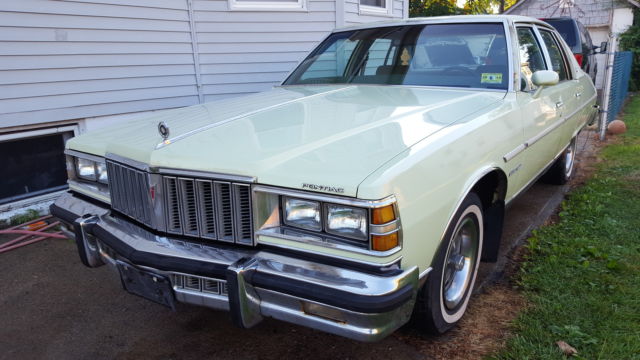1979 Pontiac Bonneville Bonneville - photo 8