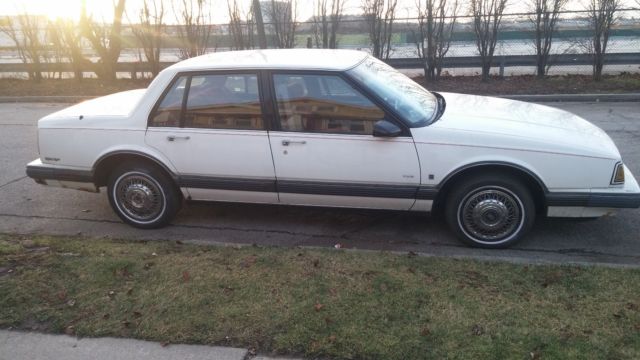 1990 Oldsmobile Eighty-Eight - photo 3