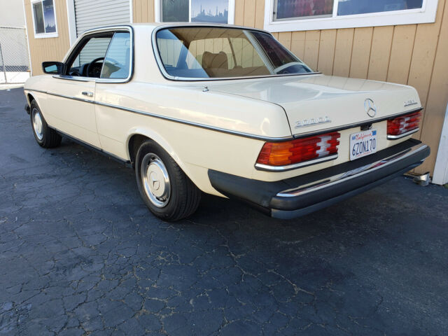 1979 Mercedes-Benz 300-Series 300CD - photo 2