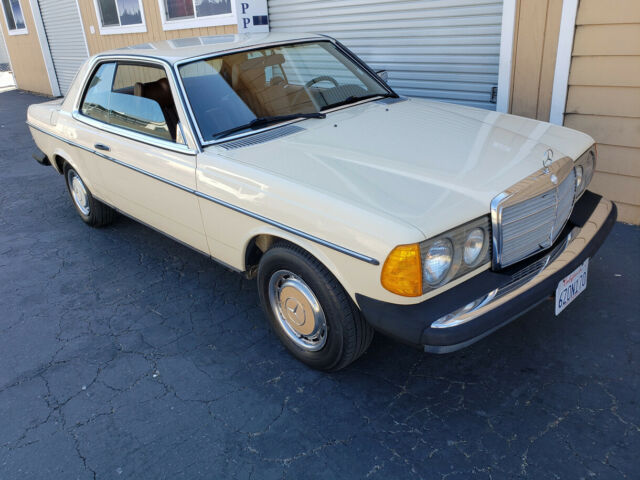 1979 Mercedes-Benz 300-Series 300CD - photo 3