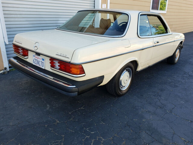 1979 Mercedes-Benz 300-Series 300CD - photo 4