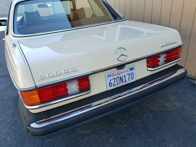 1979 Mercedes-Benz 300-Series 300CD - photo 6