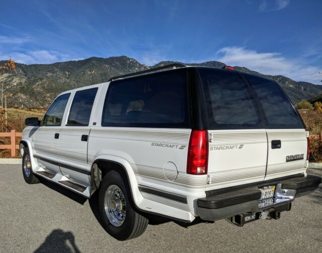 1992 Chevrolet Suburban C2500 Starcraft Conversion - photo 8