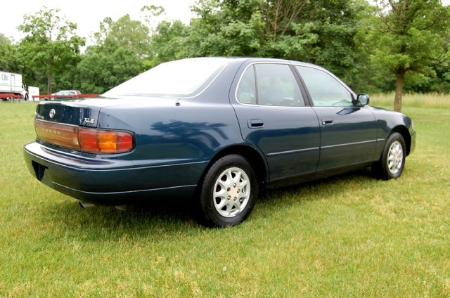 1992 Toyota Camry XLE - photo 6