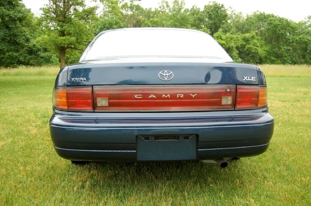 1992 Toyota Camry XLE - photo 8