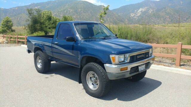 1990 Toyota Pickup 4x4 DX - photo 11